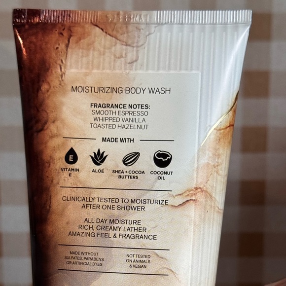 NEW B&BW Vanilla Cafe full size set - body lotion and body wash-48 hour moisture - Picture 3 of 3